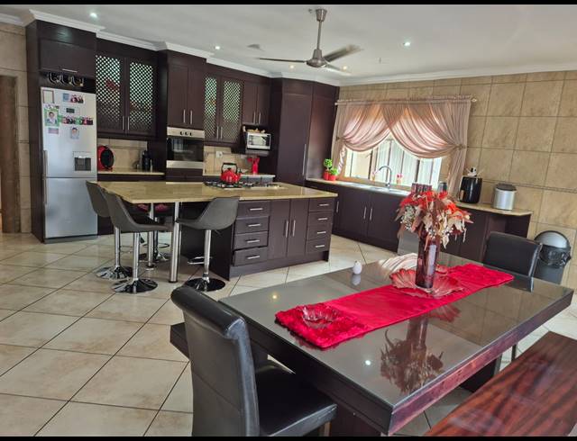 3 BEDROOM HOUSE FOR SALE IN PRIMROSE HILL